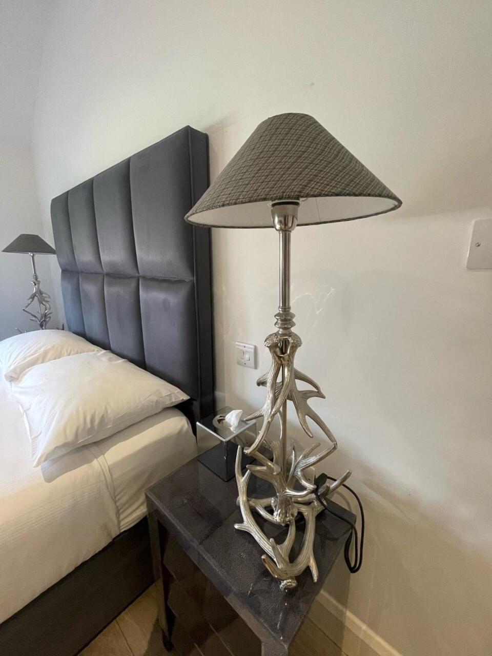 בארנט Hotel Nap Inn מראה חיצוני תמונה