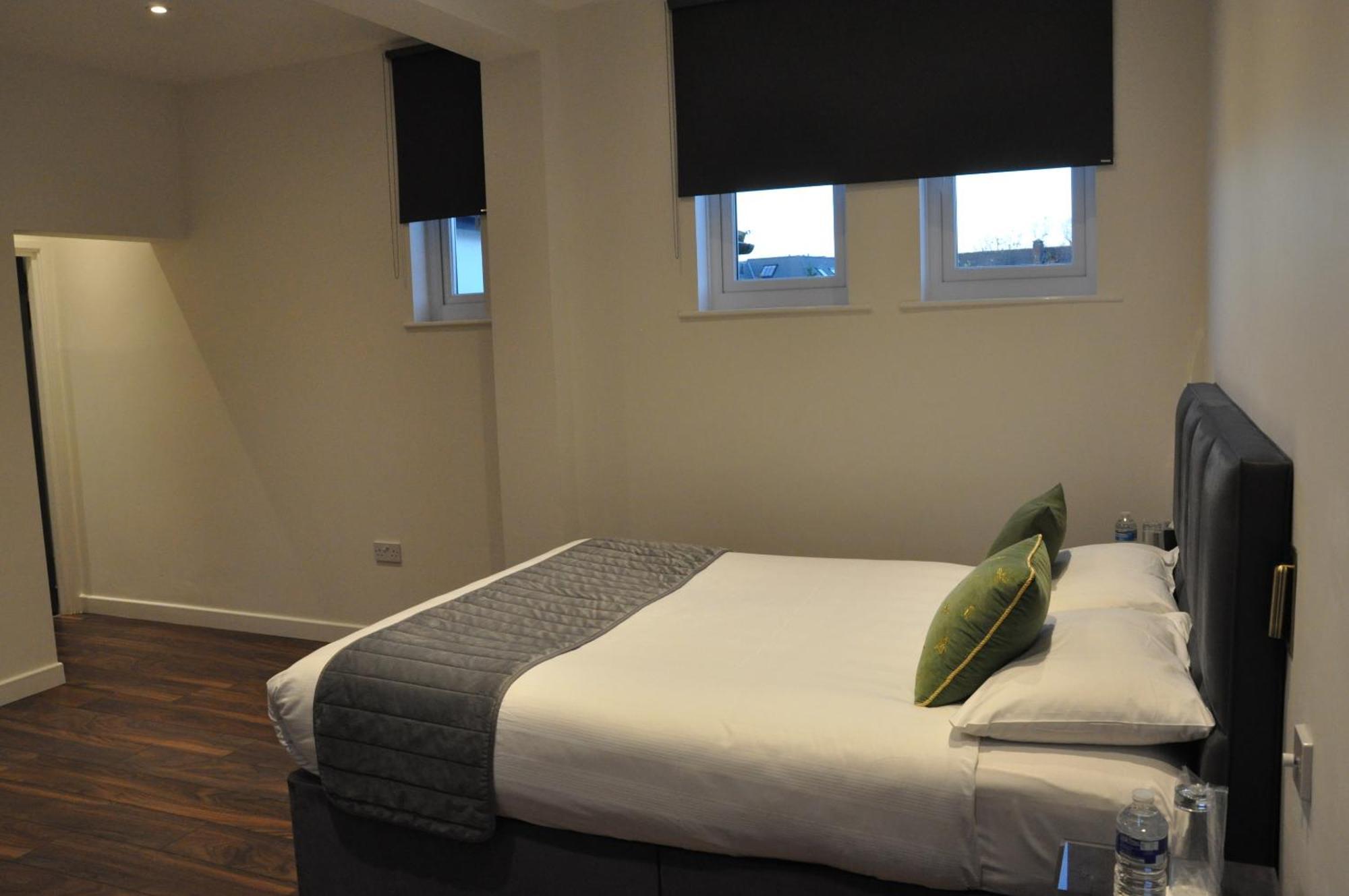 בארנט Hotel Nap Inn מראה חיצוני תמונה